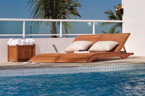 Lettino prendisole contemporaneo - IBIZA - Butzke - in legno / con schienale regolabile