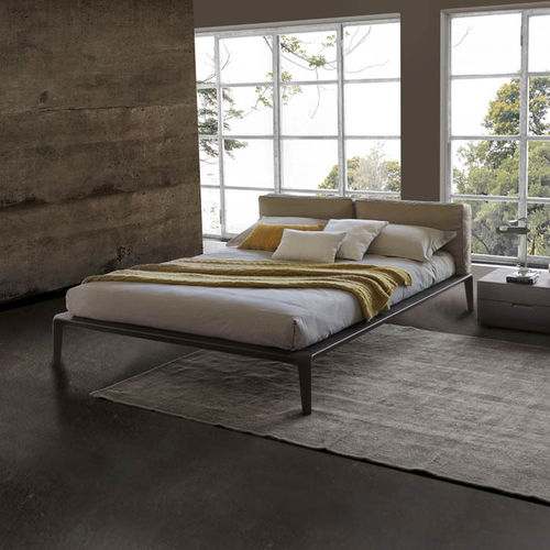 Letto matrimoniale - WIDE - Mobilform - contemporaneo / con testiera in pelle / in legno