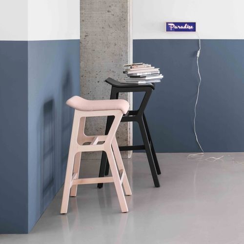 Sgabello da bar contemporaneo - NHINO IMB 0015 - Traba' - in pelle / in tessuto / con supporto in faggio