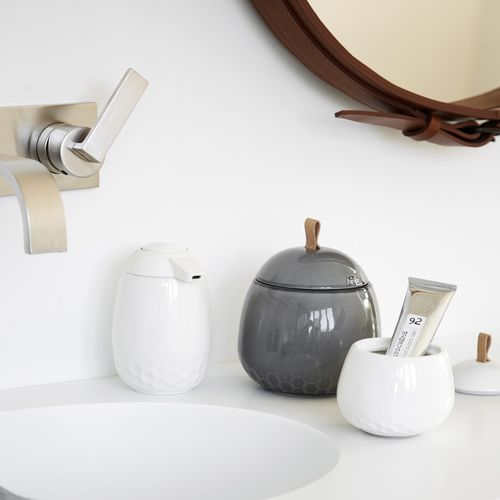 Distributore di sapone per uso residenziale - MELLIBI - Kahler Design - da appoggio / in ceramica / manuale