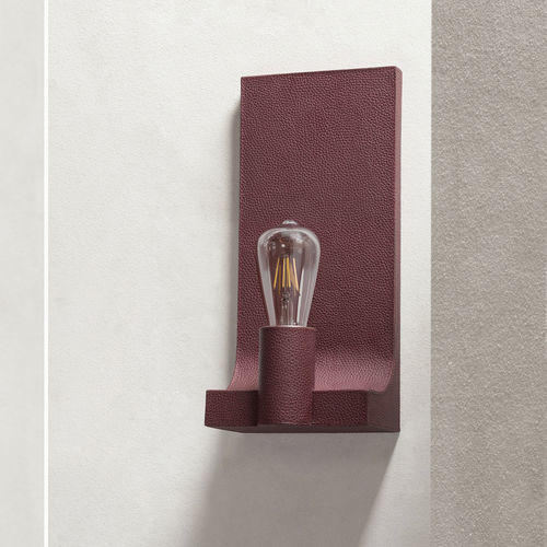 Applique contemporanea - TEKNA      - Giobagnara - da interno / in pelle / fissa