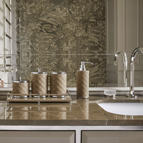 Distributore di sapone per hotel - RIVIERE - Giobagnara - per uso residenziale / da appoggio / in metallo