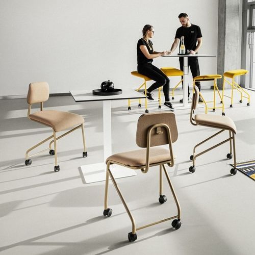 Sgabello da ufficio contemporaneo - CO - vank - in legno / con rotelle / girevole