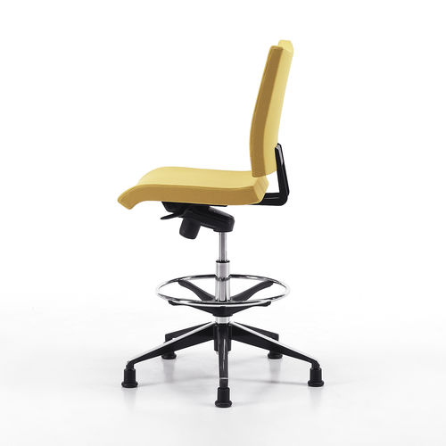 Sgabello operativo contemporaneo - AVIAMID - TALIN SRL - in tessuto / in pelle / con supporto in alluminio