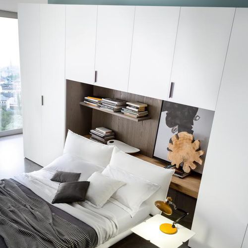 Armadio contemporaneo - Mobilgam - in legno laccato / con ante battenti / a ponte