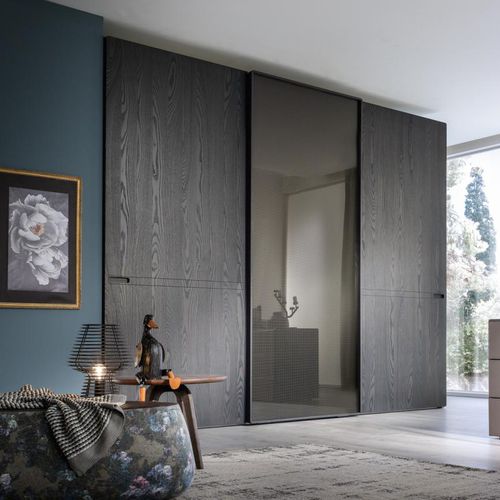 Armadio con fissaggio a muro - ARIEL MATE - Mobilgam - contemporaneo / in legno / a porte scorrevoli