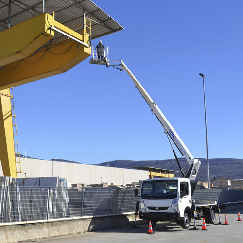 Piattaforma aerea per cantiere - B-LIFT 20 J - CTE - da esterno / montata su camion