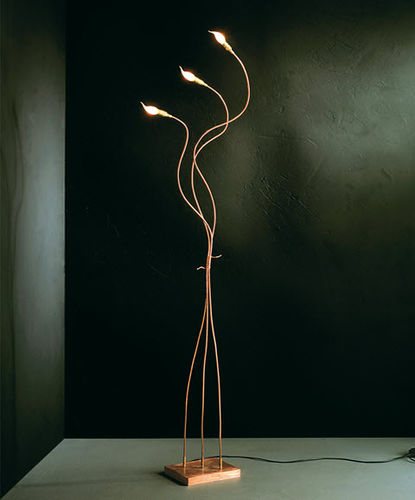 Lampada da terra - T R I B A L - lucifero illuminazione - in rame / contemporanea / con cavo