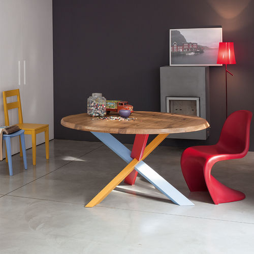 Tavolo contemporaneo - Devina Nais - in rovere / rotondo