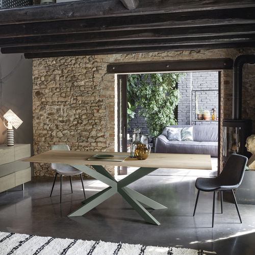 Tavolo contemporaneo - MANHATTAN - Devina Nais - in rovere / rettangolare