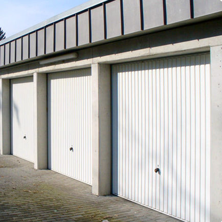Porta basculante per garage - Gerhardt Braun - in acciaio / automatica