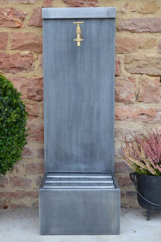 Fontana da giardino - ARUM - MISTERZINC - in zinco / contemporanea
