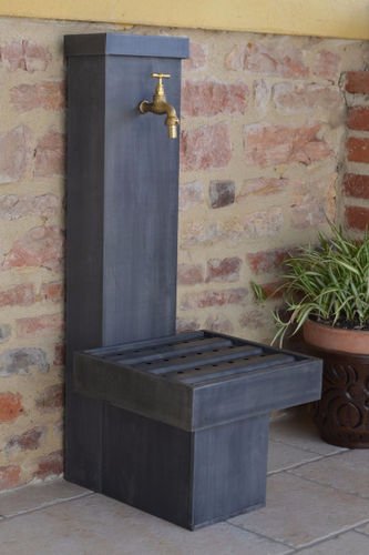 Fontana da giardino - VIOLETTE - MISTERZINC - in zinco / contemporanea