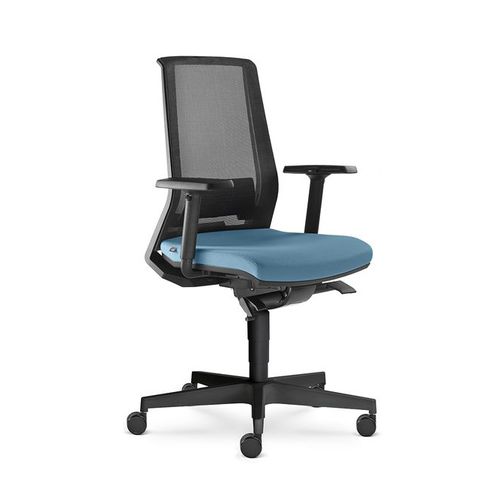 Sedia da ufficio contemporanea - LOOK  - LD Seating s.r.o. - da interno / in rete / con supporto in nylon