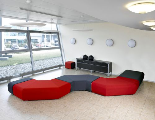 Divanetto imbottito modulare - OPEN PORT - LD Seating s.r.o. - contemporaneo / in tessuto / per spazio pubblico