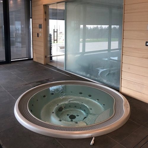 Spa da incasso - Dino - USSPA, s.r.o. - rotonda / 6 posti / 7 posti
