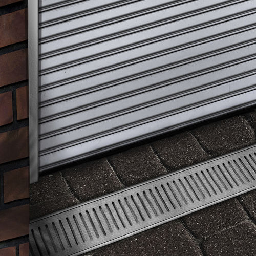 Griglia per canaletta in alluminio - SUALRE110 - ALUMACER® - per spazio pubblico / per piscina / per terrazza