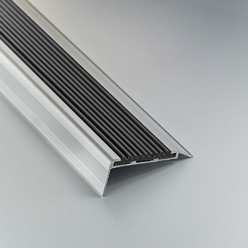 Profilo per gradini in gomma - 21X47 - ALUMACER® - in lega d'alluminio / antiscivolo