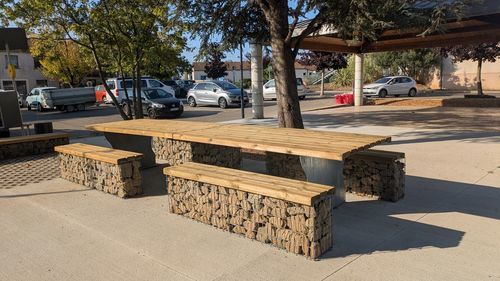 Tavolo da picnic contemporaneo - MELCHIOR - ID GABION - L'AGENCE URBAINE - in pino / in larice / in pietra