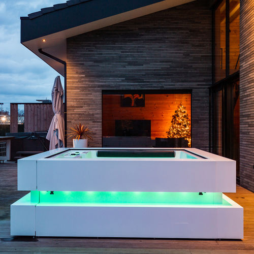 Spa fuoriterra - INTENS CUBE - Alpha Wellness Sensations - quadrata / 4 posti / in acciaio galvanizzato
