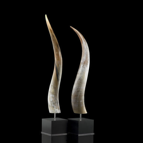 Scultura in legno laccato - LEUCA - Arcahorn - in corno / in acciaio inossidabile