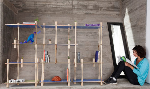 Libreria modulare - LATORNA - En Bruto - design originale / in legno massiccio / in legno compensato