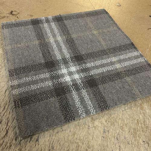 Tappeto classico - WILDBRACKEN WOOD TARTAN - STEVENS AND GRAHAM - a quadretti / in nylon / in lana