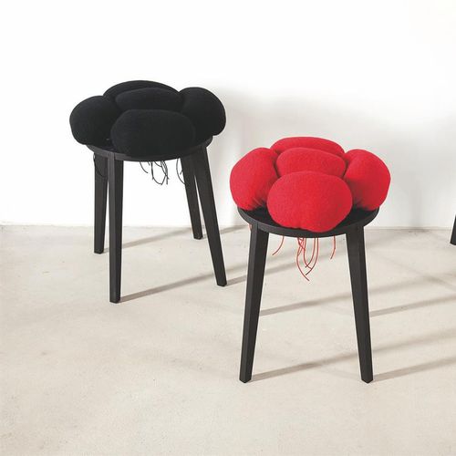 Sgabello contemporaneo - BLACK FOREST STOOL - RAUMGESTALT - in feltro / in lana / con supporto in legno