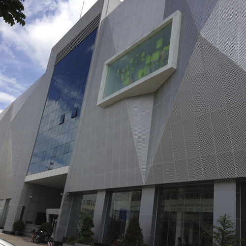 Lamiera metallica perforata - 1 - Shijiazhuang YingRui Metal Products Co., Ltd - in acciaio inossidabile / in alluminio / per rivestimento di facciata
