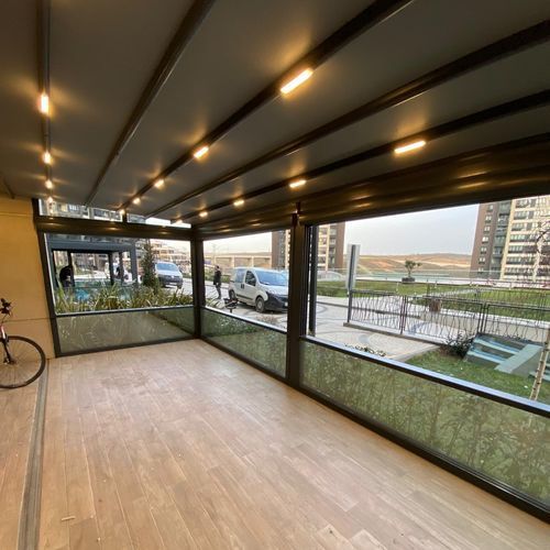 Finestra balcone in vetro - EASY-CLEAN - BKS balcony glazing systems - in alluminio / a ghigliottina / a doppi vetri