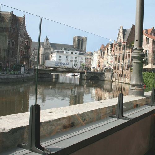 Paravento contemporaneo - Gent - Van Hoof - in vetro / in alluminio termolaccato / per ristorante