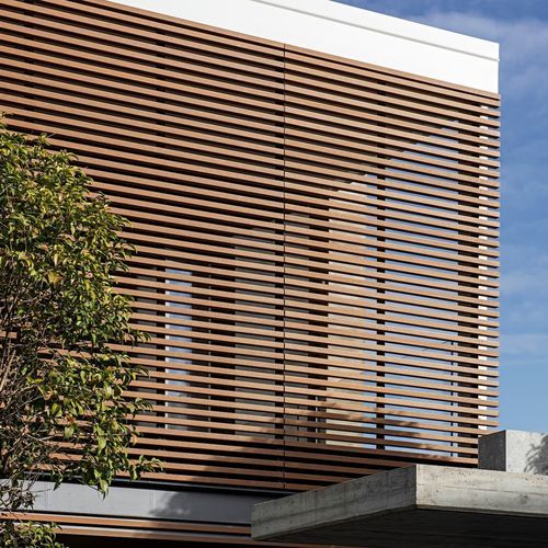 Frangisole in legno composito - ULTRASHIELD STILO - Déco - per facciata / verticale / orizzontale
