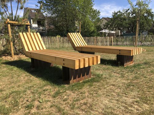Lettino prendisole contemporaneo - PK70 - in larice / in acciaio COR-TEN® / da giardino