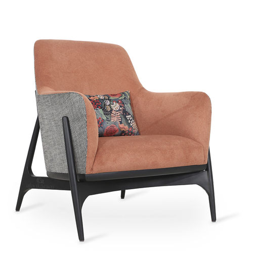 Poltrona contemporanea - SYVA - ALANKARAM - in tessuto / in legno / per cuscini