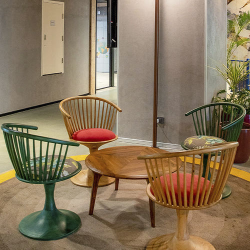 Tavolo moderno - VARTULA - ALANKARAM - in teak / con supporto in teak / rotondo