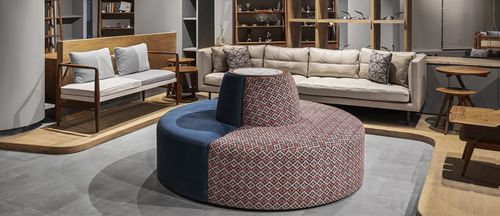 Divano contemporaneo - DOIRA - ALANKARAM - in tessuto / senza braccioli / blu