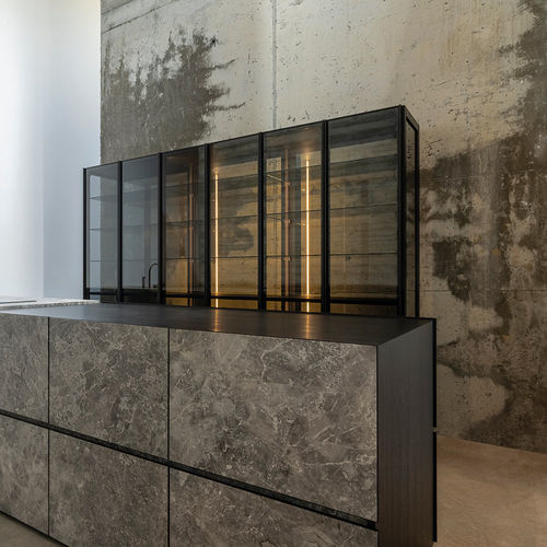 Credenza con alzata contemporanea - M6 - Minimal Cucine - impiallacciata in legno / in alluminio