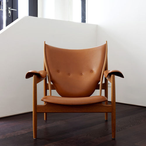 Poltrona design scandinavo - CHIEFTAIN - Finn Juhl - in pelle / in teak / in noce