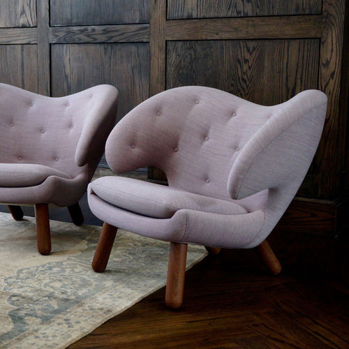 Poltrona design scandinavo - PELICAN - Finn Juhl - in pelle / in tessuto / in legno