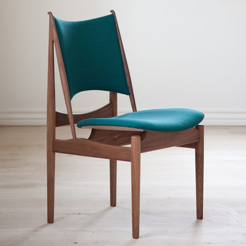 Sedia da pranzo design scandinavo - EGYPTIAN - Finn Juhl - da interno / in tessuto / in pelle