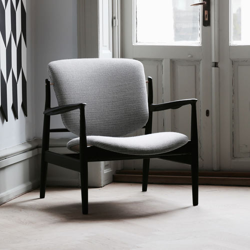 Poltrona design scandinavo - FRANCE - Finn Juhl - in pelle / in tessuto / in rovere