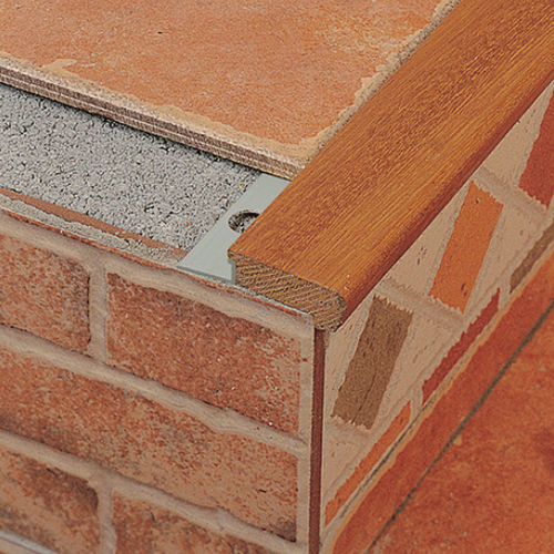 Profilo di finitura in legno - EUROSTEP 238N  - Euroshrink - in alluminio / per angolo esterno / bordo per gradino
