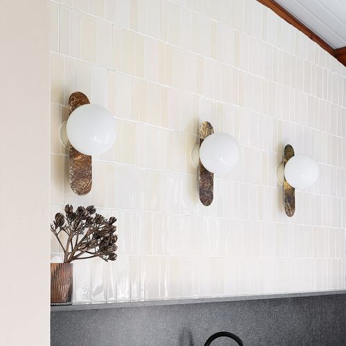 Applique contemporanea - LOZENGE SOLID - Studio 19 - da interno / in acciaio con rivestimento a polvere / LED