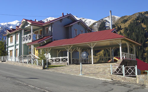 Casa prefabbricata - CHIMBULAK 357 - Lumi Polar - ecologica / a risparmio energetico / classica