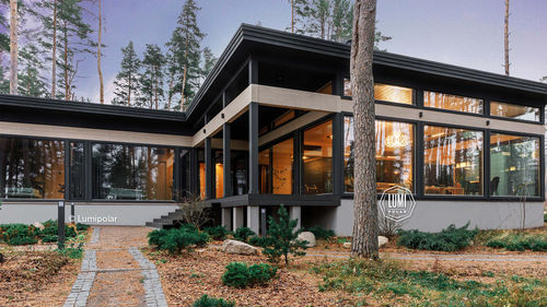 Casa moderna - ZALIV 346 - Lumi Polar - contemporanea / con terrazza / a un piano