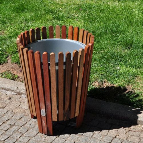 Portarifiuti pubblico - JARDIM - Bragmaia - in legno / classico / contract