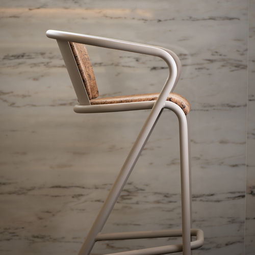 Sgabello da bar contemporaneo - BICAstool - BICA chair - in sughero / con 4 gambe / con poggiapiedi