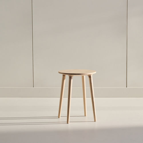 Sgabello contemporaneo - C401B  - KASTELLA - in rovere / in acero / in noce americano
