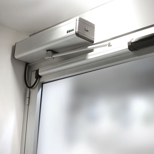 Automazione per porta - Neptis Plus - Label S.p.A. - battente