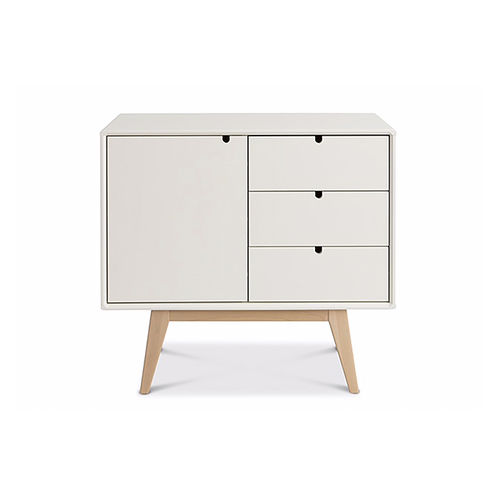 Cassettone con piedi alti - NOTTE - Kiteen Huonekalutehdas Oy - in stile / in betulla / in legno compensato